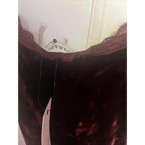 Large NWT Women’s Red Velvet Lacy Camisole Tank Top By Paparazzi - Picture 4 of 9
